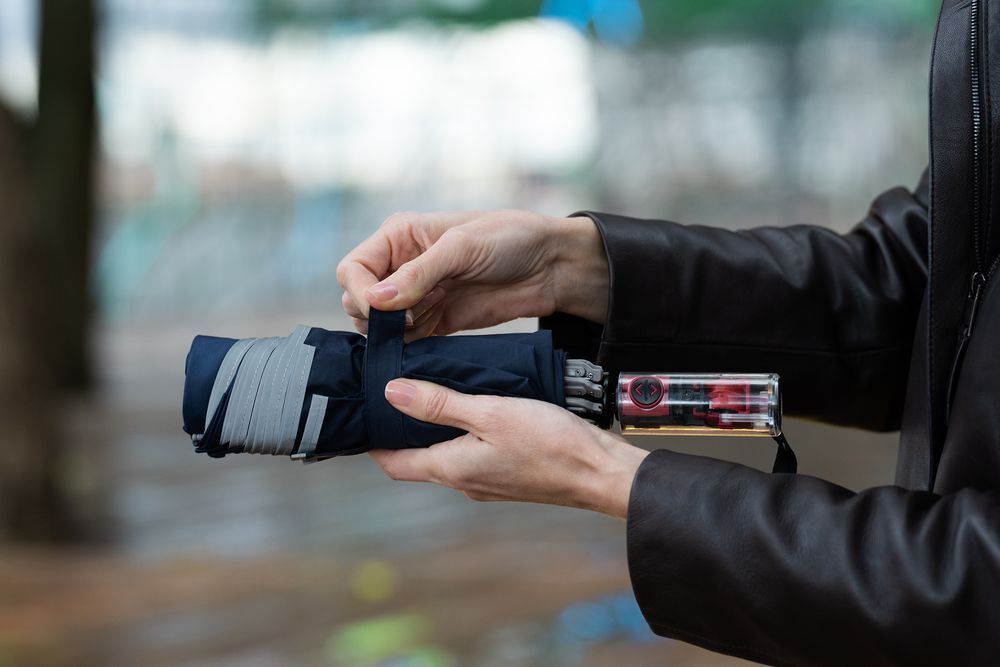 Зонт наоборот складной Futurum со светоотражающим кантом, темно-синий арт.15844.40