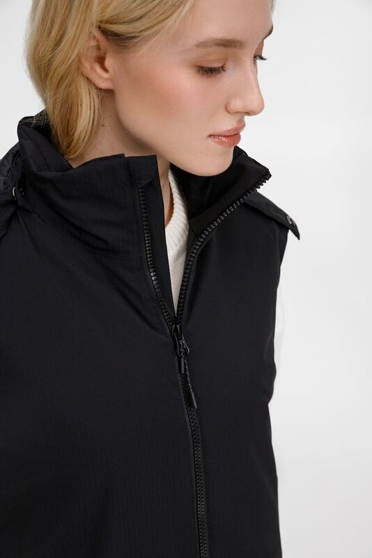 Жилет унисекс Sfera, черный арт.20441.30