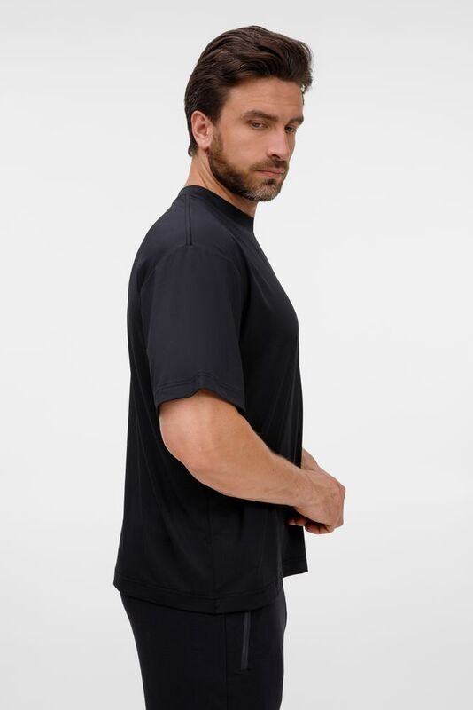 Футболка из бифлекса Morfiss, черная арт.17967.30