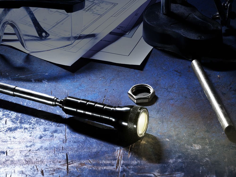 Телескопический фонарь с магнитом Flexion, ver.2, черный арт.12385.31