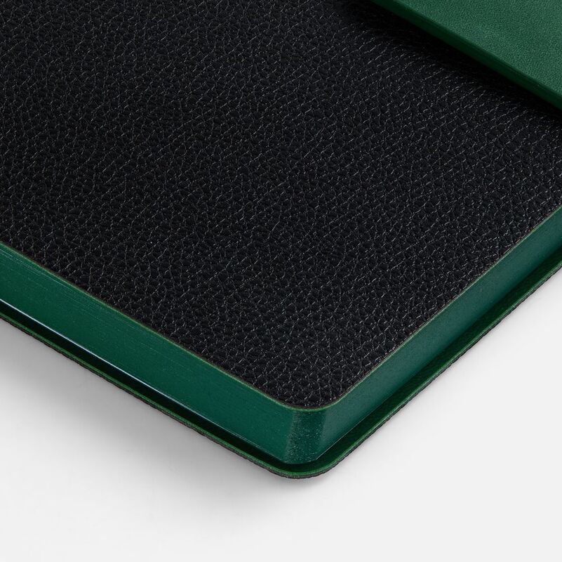 Ежедневник Boom, недатированный, черный с зеленым арт.15768.39