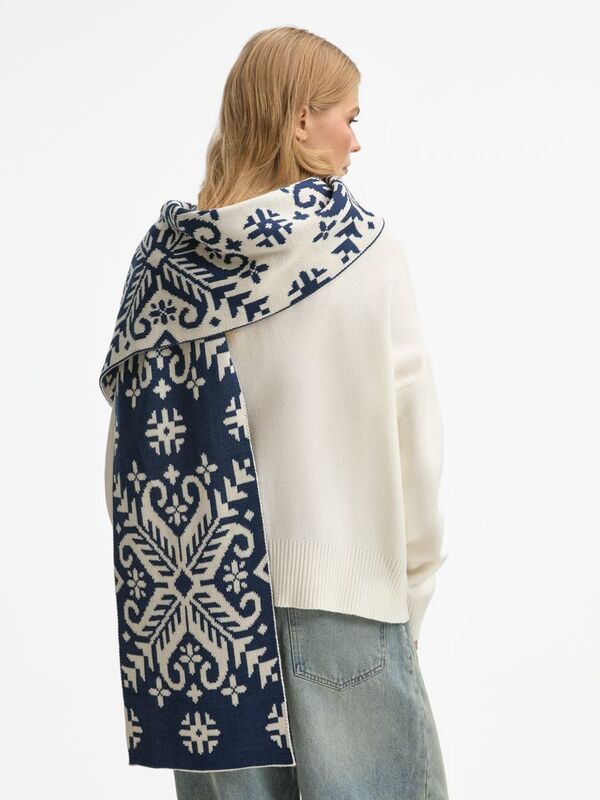 Шарф Wintertude L, синий с белым арт.21286.46