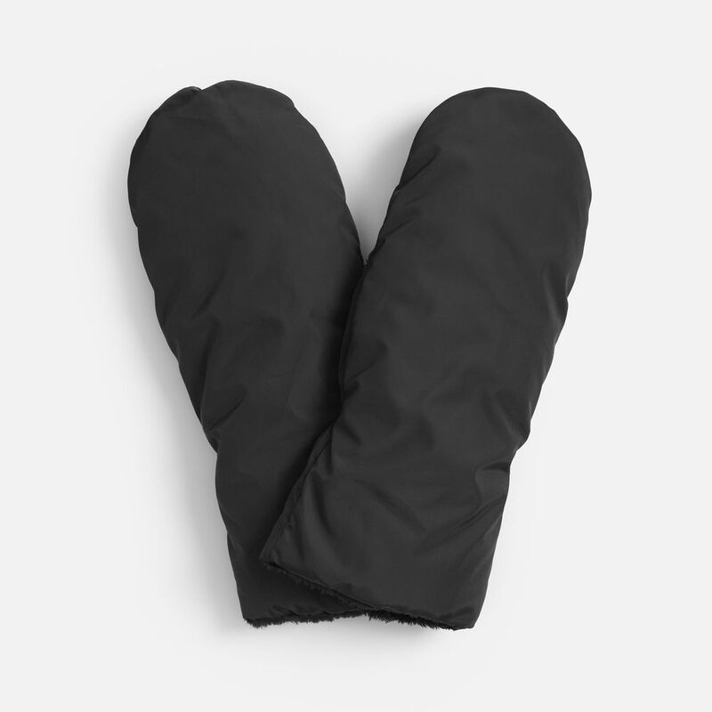 Варежки Warmshape, черные арт.20188.30