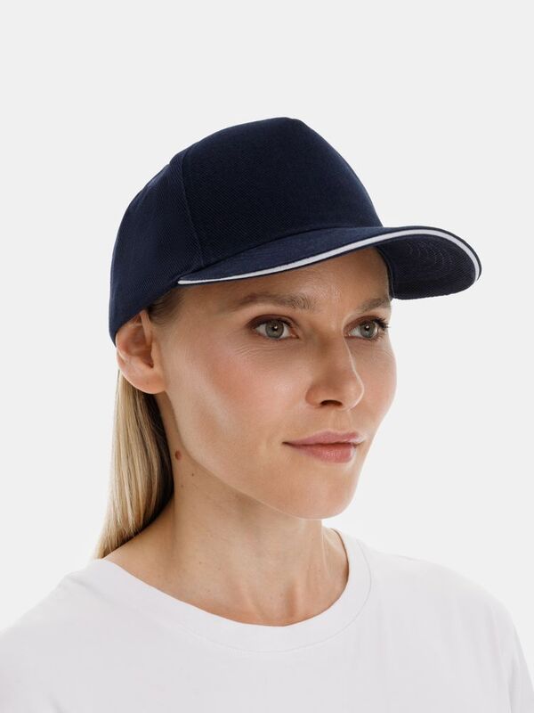 Бейсболка Classic 2.0, темно-синяя с белым кантом арт.21848.46