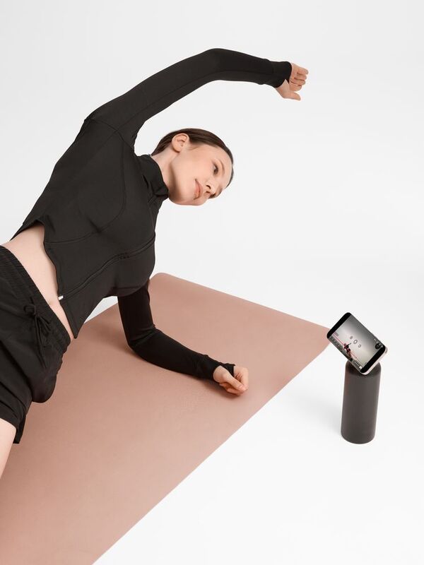 Термобутылка Magnus с магнитным держателем для телефона, черная арт.18590.30