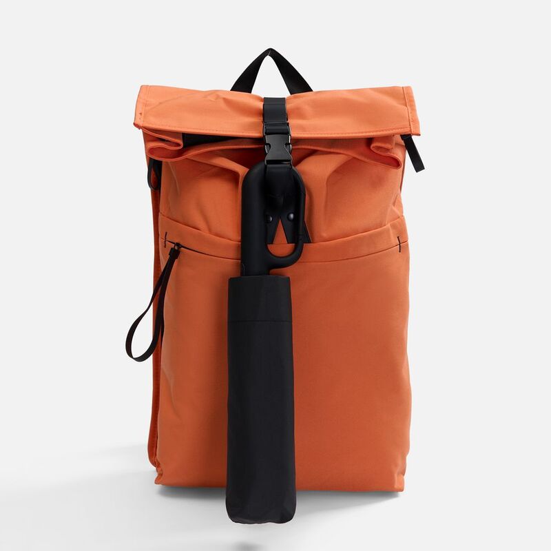 Зонт складной Skymate с УФ-защитой и ручкой-карабином, черный арт.22328.30