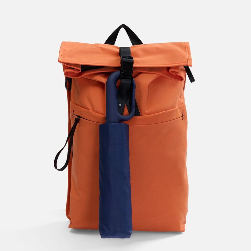 Зонт складной Skymate с УФ-защитой и ручкой-карабином, темно-синий арт.22328.40