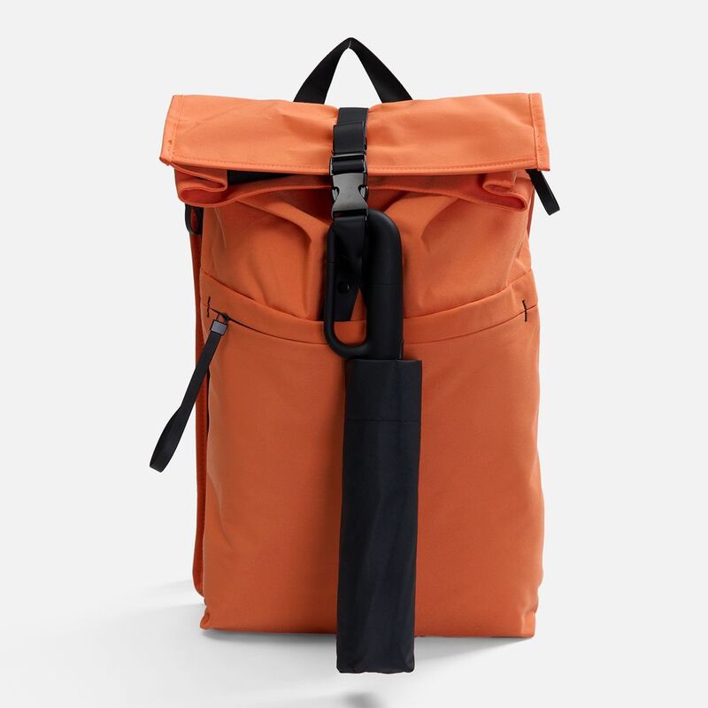 Зонт обратного сложения inLoop с ручкой-карабином, черный арт.22329.30