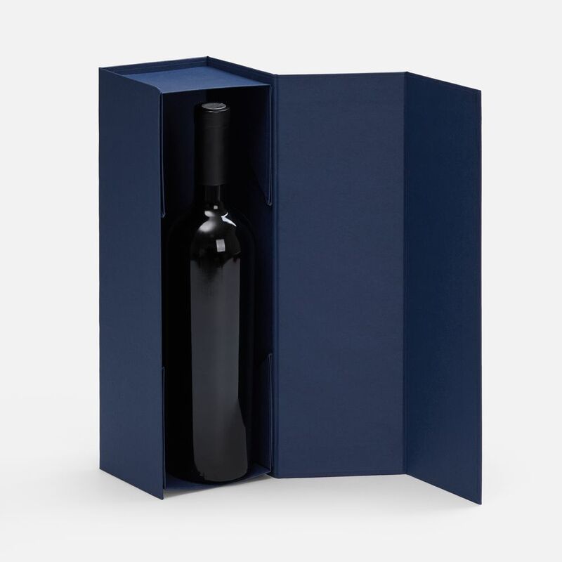 Коробка складная под бутылку Color Jacket Fold, темно-синяя арт.25027.40