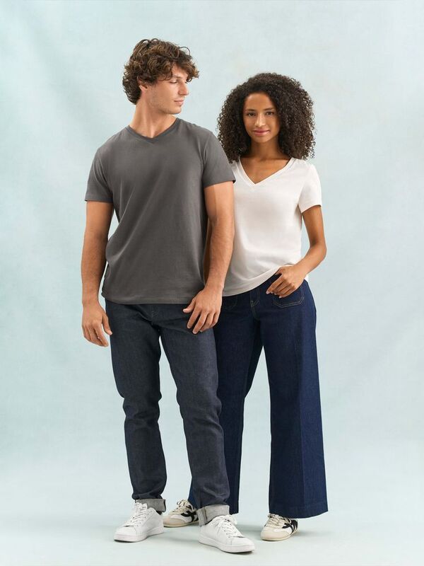 Футболка женская Regent Women с V-образным вырезом, красная арт.04766145