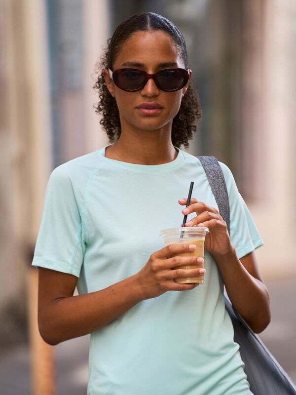 Футболка спортивная женская Vortex Women, черная с темно-серым арт.04788968